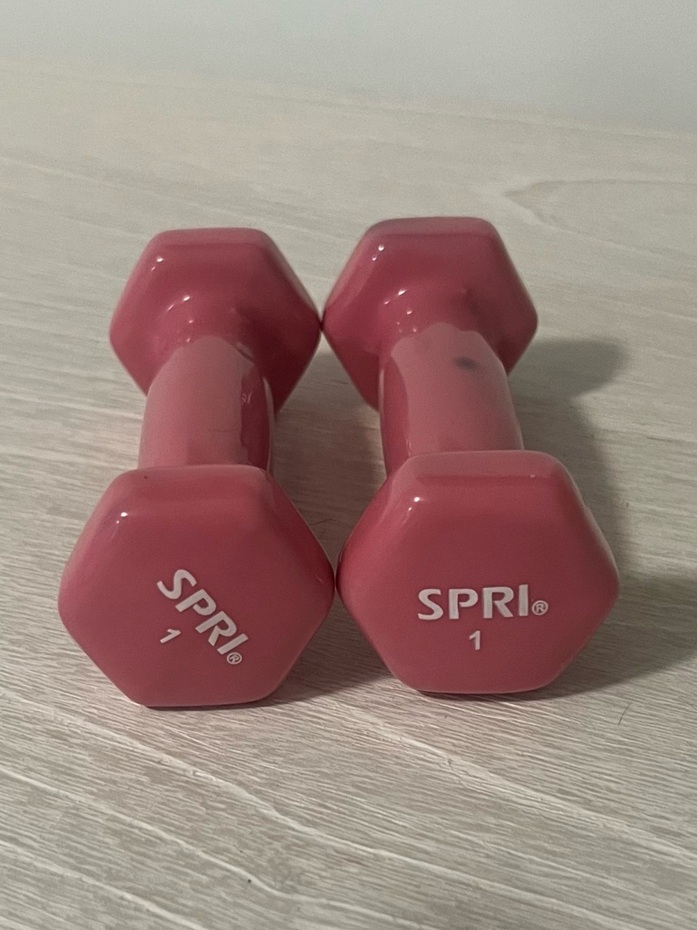 SPRI Pink 1 lb Vinyl Coated Dumbbell Pair - Set of 2 - Picture 4 of 6